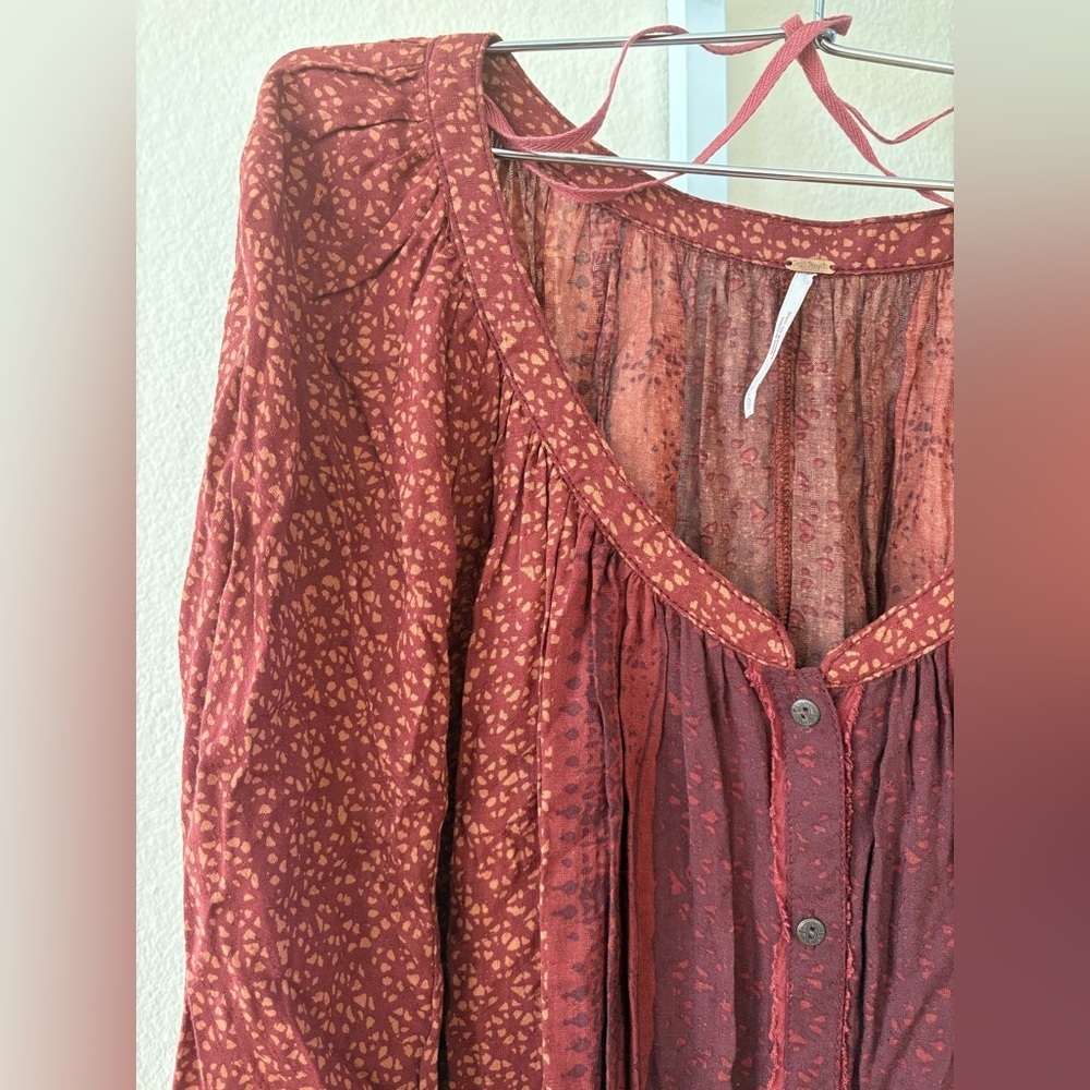 Free People Days of Romance Batwing Blouse in Burgundy - Size XS - Picture 5 of 5